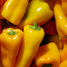 Afbeeldingsresultaat voor baby yellow sweet pepper