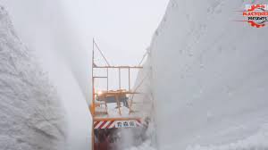 Картинки по запросу япония снег дороги