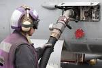 File:Fueling an F-18.jpg - Wikipedia, the free encyclopedia