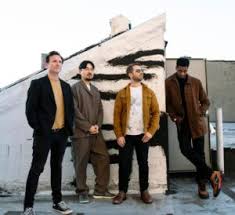 「アーロン・ユージック」の画像検索結果