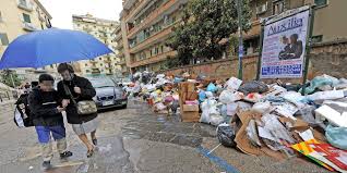 Image result for neapel abfallberge