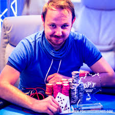 Roman Wieczorek holt die DPT® X im King\u0026#39;s | Poker Firma - Die ...