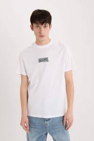 Image result for Мужская футболка Прямые линии