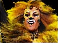 ... Film &amp; Culture &gt; Theatre &amp; Dance &gt; Review: Cats at Norwich Theatre Royal. Stuart Ramsay as Rum Tum Tugger. Rum Tum Tugger played by Stuart Ramsay - cats_rumtum_203_203x152