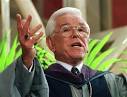 Televangelist Robert Schuller leaves church board | Reuters