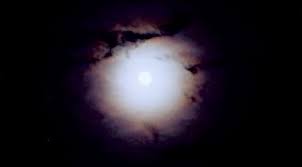 Attēlu rezultāti vaicājumam “Lunar corona”