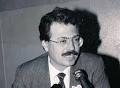 Adnan Kahveci kabri başında