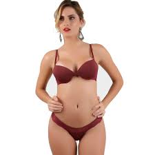 Resultado de imagem para "shakira" calcinha