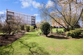 Image result for Metropolitan Police (Chigwell) Bowls Club