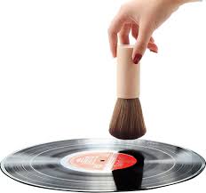 Record cleaning brush for vinyl records
