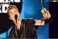  <b>Justin Bieber</b> Chosen By Fans as Winner of First <b>...</b>