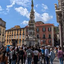 Image result for neapel abfallberge