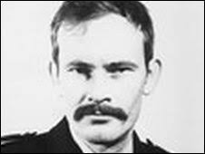 Pc John Schofield was shot dead by Egon Von Bulow - _47440293_john_schofield