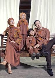 Hurrem Tosca >> Sarinbit keluarga edisi lebaran 2015 koleksi naura ...