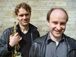 Das Duo mit Lorenz Däubler am Saxophon und Holger Krag am Piano spielt auf charmante Weise das Beste vom Jazz und garniert dies mit eigenen Kompositionen.