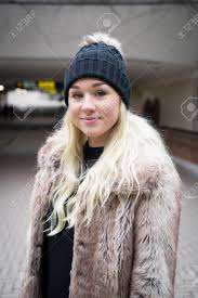Résultat de recherche d'images pour "blonde suèdoise"
