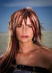 Sandra Collins on tour by ► ◄. In this photo: