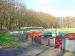 Hans-Stumpf-Waldsportanlage - Stadion in Höchberg