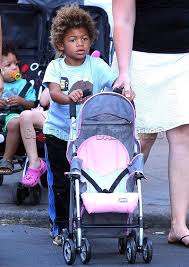 Image result for Maclaren Twin Triumph Heidi Klum