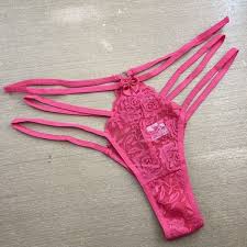 Resultado de imagem para "shakira" calcinha