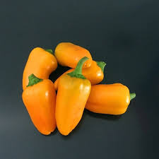 Afbeeldingsresultaat voor baby yellow sweet pepper