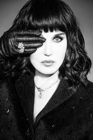 Isabelle Adjani ile ilgili görsel sonucu