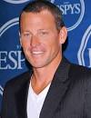 Swotti - Lance Armstrong, las opiniones más relevantes - images?q=tbn:ANd9GcREhFe-CspcfA4oXWBkkNbwQ7wBLp3WhKoVchaXHAUERNpP0C0JYErF-Nk