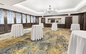 Image result for Lincoln Eastgate Club