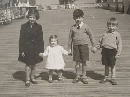 Image result for Double Decker Twin Stroller Jerry O'Connell