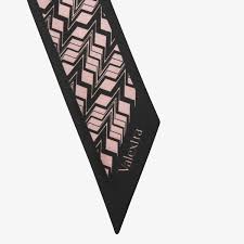 「ジルグ・ジ・レド・レ・アルヴァトロス」の画像検索結果