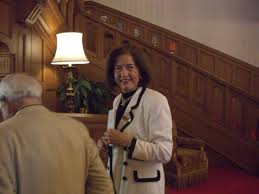 Our guide, Lady Susan Erling-Tyrell. Below are photos of the main staircase, lined with plaques showing the coats-of-arms of past lieutenant-generals ... - 2009-glass-03-guide