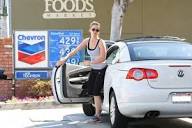 Jennifer Lawrence drives an Eos | Volkswagen Eos Forum
