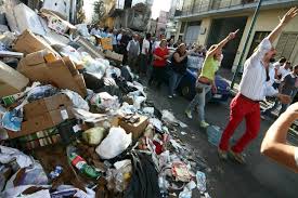 Image result for neapel abfallberge