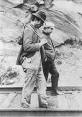 http://upload.wikimedia.org/wikipedia/commons/thumb/f/f8/Hobos2.jpg/220px-Hobos2.jpg