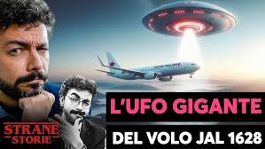 Image result for UFO Ryanair avvista un UFO nel volo Oslo - Bergamo ecco il video in anteprima!!