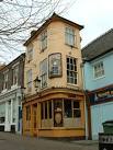 Smallest pub see Guinness book - via Daymix