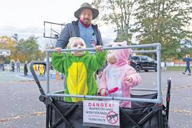Image result for Double Decker Twin Stroller Jerry O'Connell