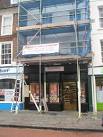 Scaffolding on GNC in South Street - via Daymix
