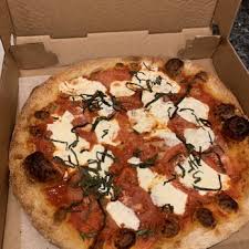 Afbeeldingsresultaat voor cabin tomato