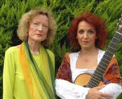 Gallus Theater Programm: Sieglinde Schneider und Maria Kavouni mit ...