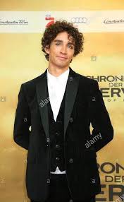 Image result for Robbie Sheehan