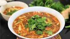 BETTER THAN TAKEOUT - Authentic Hot And Sour Soup Recipe [酸辣汤 ...
