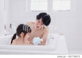 娘　入浴　|パパ、娘とのお風呂はいつ卒業しますか？ スクールカウンセラー ...