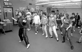 Image result for Graco's version of the Snap n Go Carnie Wilson