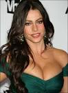 Sofia Vergara - sofia+vergara+modern+famly