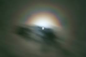 Attēlu rezultāti vaicājumam “Lunar corona”