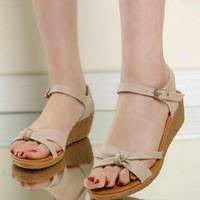 Fashion Sepatu Wanita Terbaru