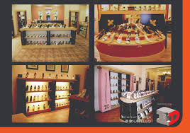 Desain Interior Toko Sepatu Donatello | Jasa Interior.Net