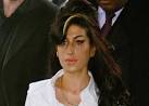 Amy Winehouse's parents broke down in tears as they visited her ... - amy-tears