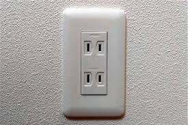 Image result for コンセント　穴 %